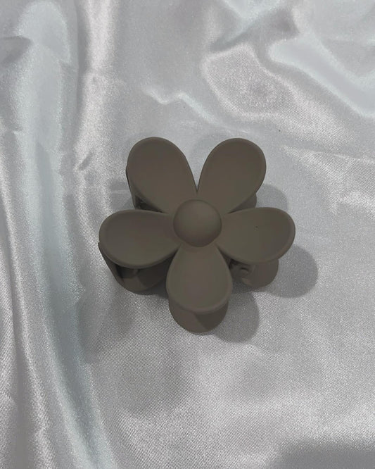 Daisy hair clip